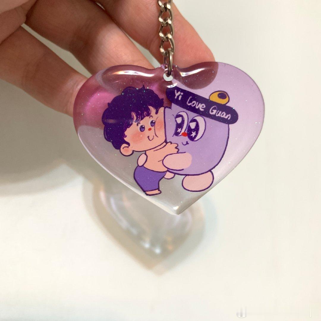 等了20天才收到[柯基][柯基]还好紫色彩窗很好看💜 ​