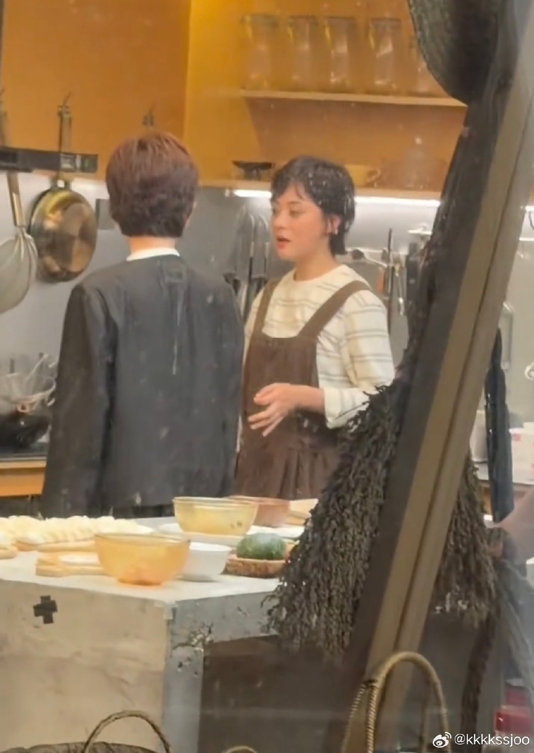 #孙俪[超话]# 我俪今天和杨澜在录制节目[爱慕][爱慕] ​