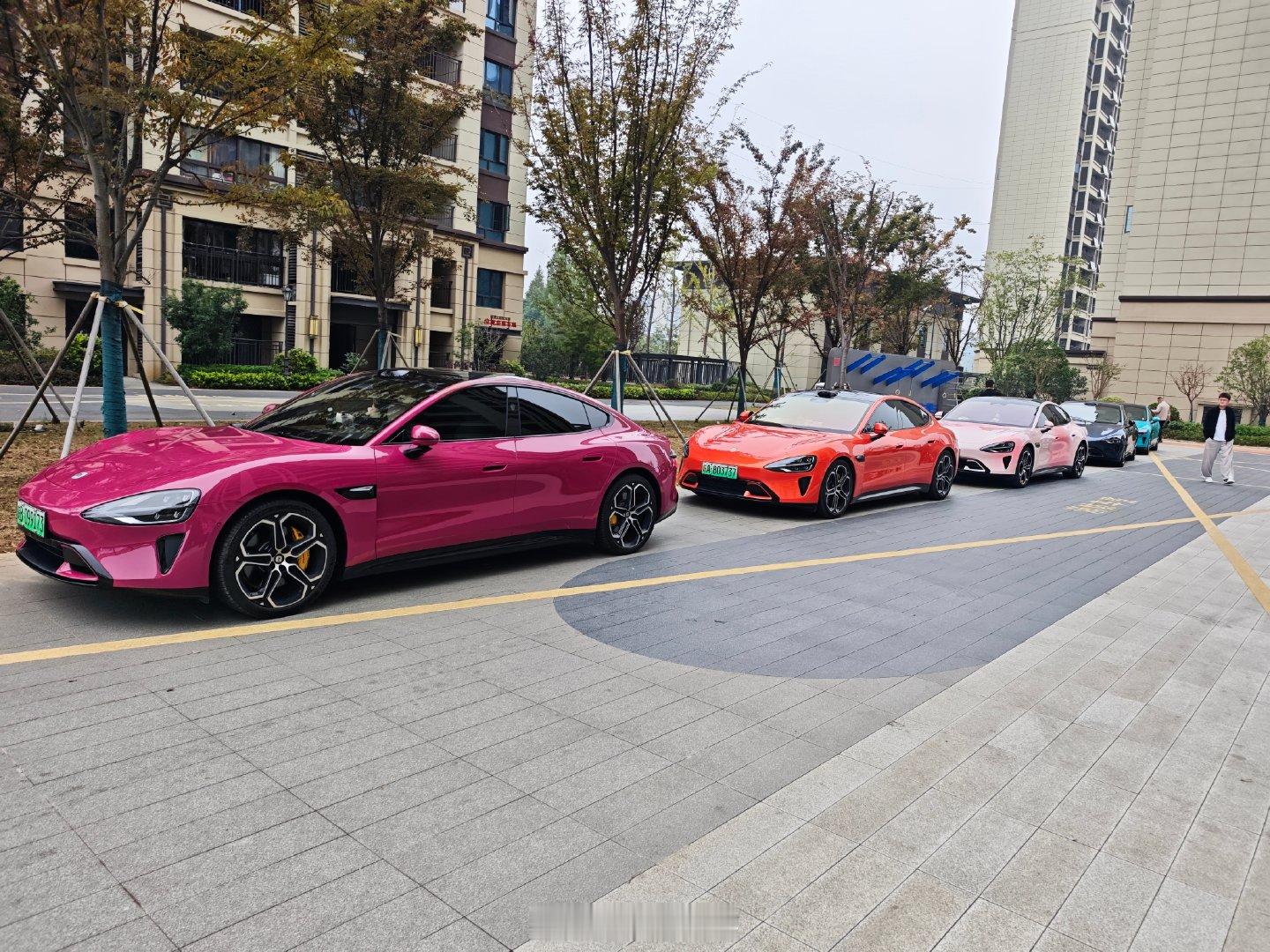 早，朋友们！

今天跑小米婚车🎉[努力]



#小米车主# ​