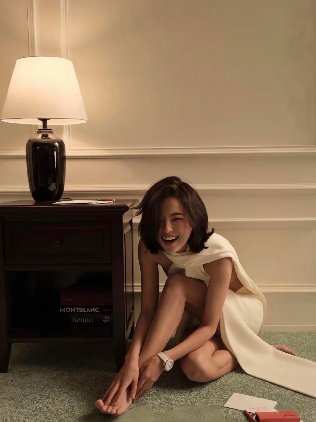 #辛芷蕾 金鸡奖# 辛芷蕾在作品里的表现有目共睹，高叶也是一路稳扎稳打，李思潼和文淇更是新生代里的佼佼者。 ​