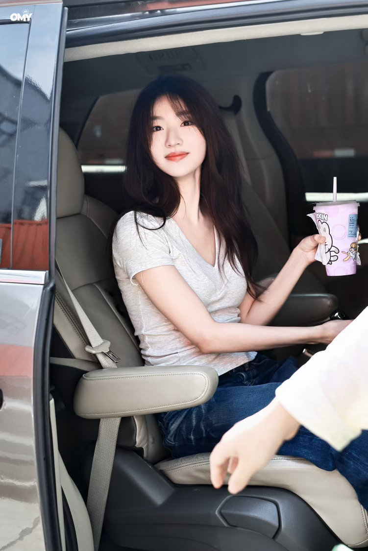 #杨雨潼[超话]#  
𝟐𝟔𝟎𝟗𝟐𝟖
📷出妆
.#杨雨潼# 
.#杨雨潼魏熙# 
.#杨雨潼灼灼烈日# 
​