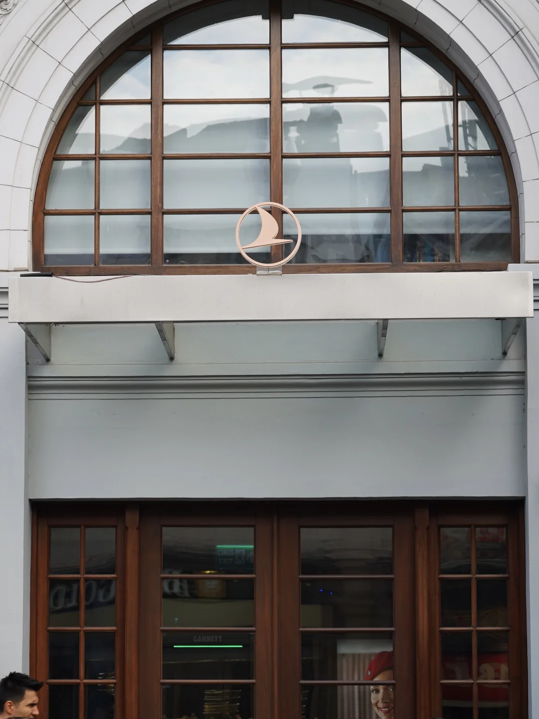 土耳其航空的金色logo，你真的有惊艳到我…