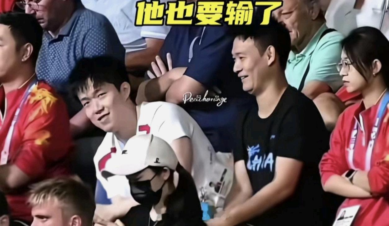 名古屋亚运会男团决赛后，日乒名将张本智和高调宣称“日本已超越中国”，这一刻他等了超过十年，这番言论迅速在中日舆论场掀起巨大波澜。  一、夺冠“超越”宣言引爆舆论- 核心发言：2026年名古屋亚运会乒乓
