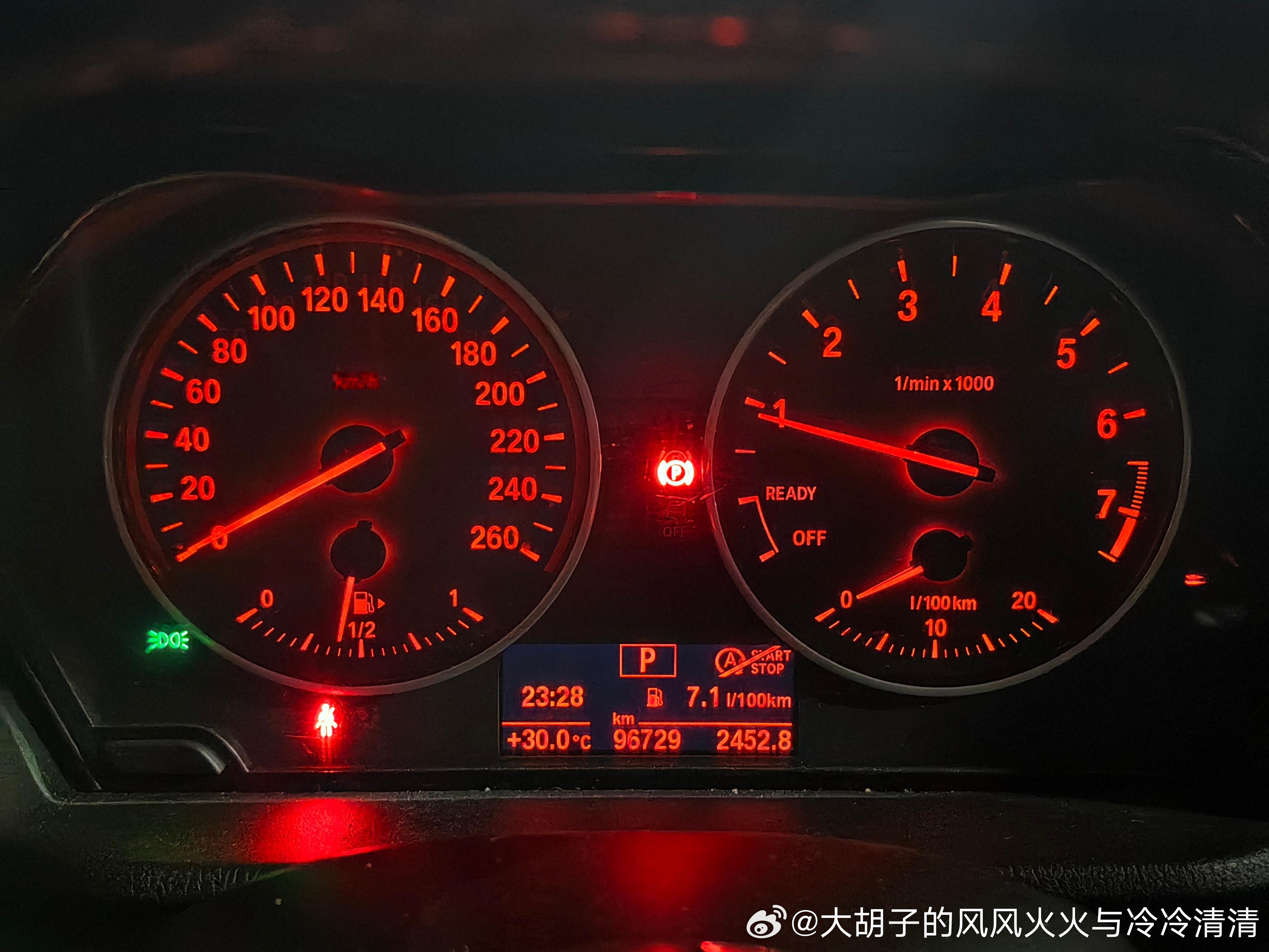 从20度，到30度，海拔降，温度升。 ​10度温差，划出了人与人的分界...
