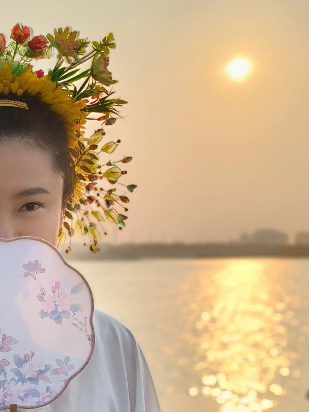 泉州蟳埔村：40元做个国泰民安脸的簪花女