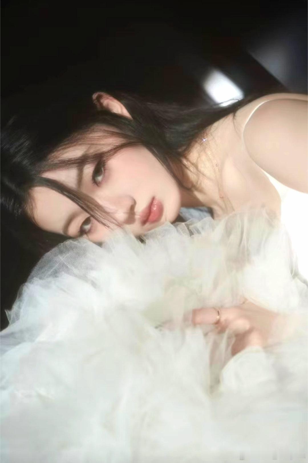 #单依纯[超话]#1280成都适合VIVO 还是OPPO呢？
求给建议 ​