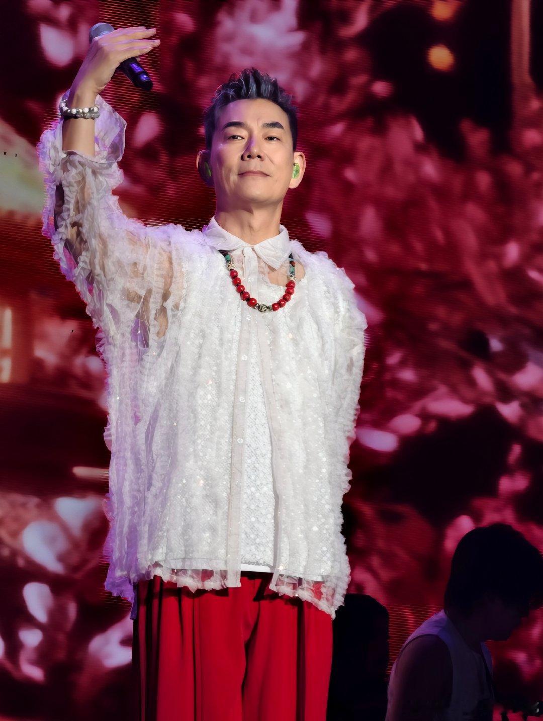 #任贤齐[超话]# 爱任🩷🩷 ​