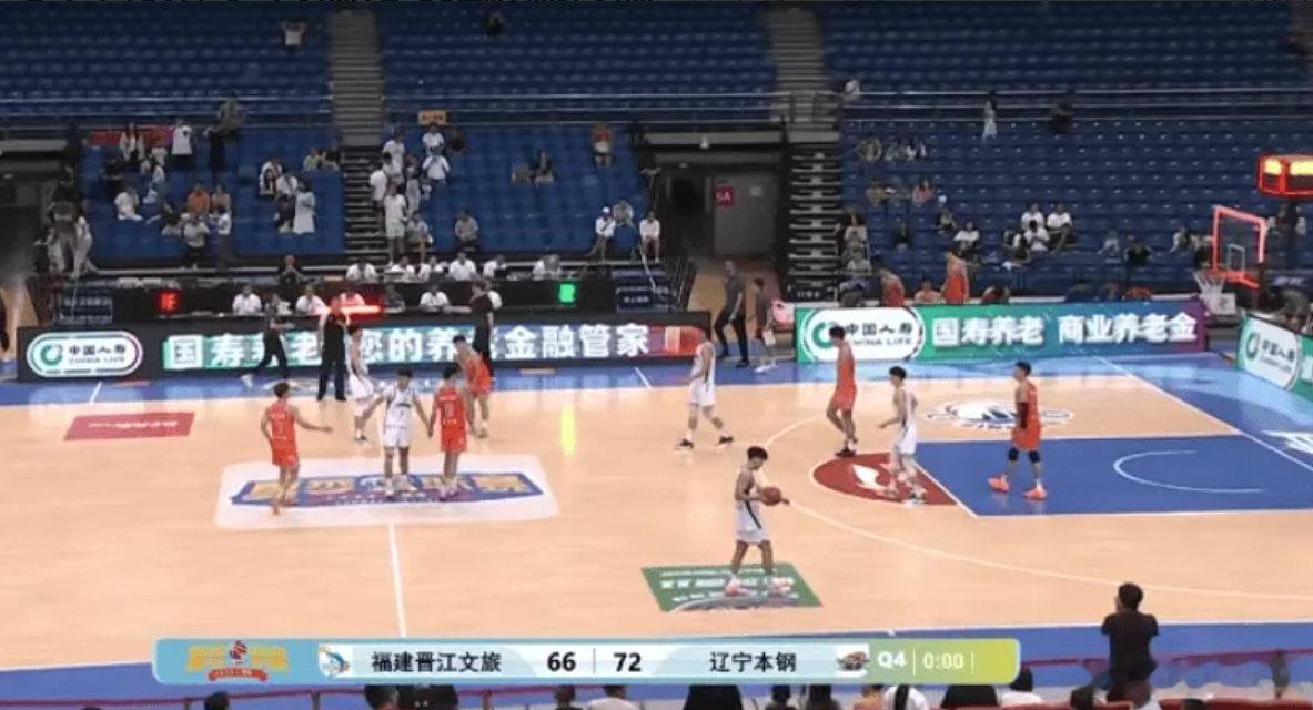 CBA夏季联赛：姜宇星15分，辽宁男篮72-66战胜福建男篮

CBA夏季联赛：辽宁男篮72-66战胜福建男篮。

辽宁男篮：姜宇星15分，张陈治锋13分，李虎翼13分。

福建男篮：邹阳19分，黎伊扬8分，刘金雨8分。#上虎扑搜篮球资讯# ​