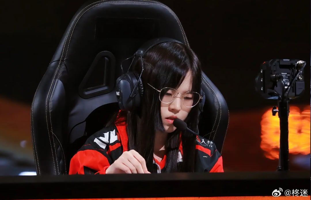 #桃晚安[超话]# 水水。桃晚安帅呀😎天天开心！ ​