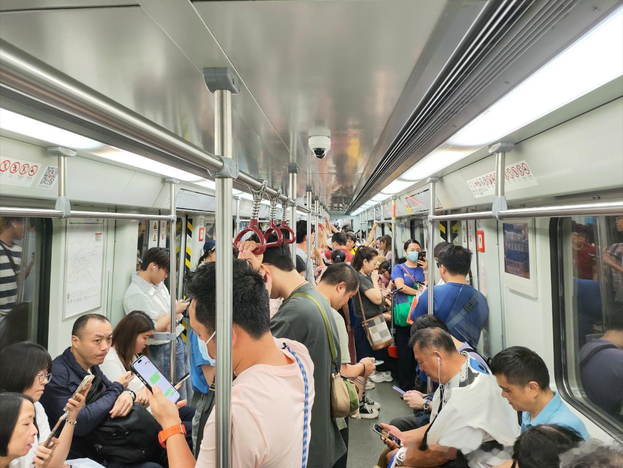【→】网友：2026年5月16日（周六，广州阴，午后或有雨，23-28...