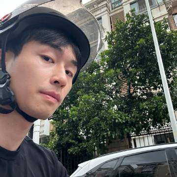 夏天的沿江路总是让我心里很宁静