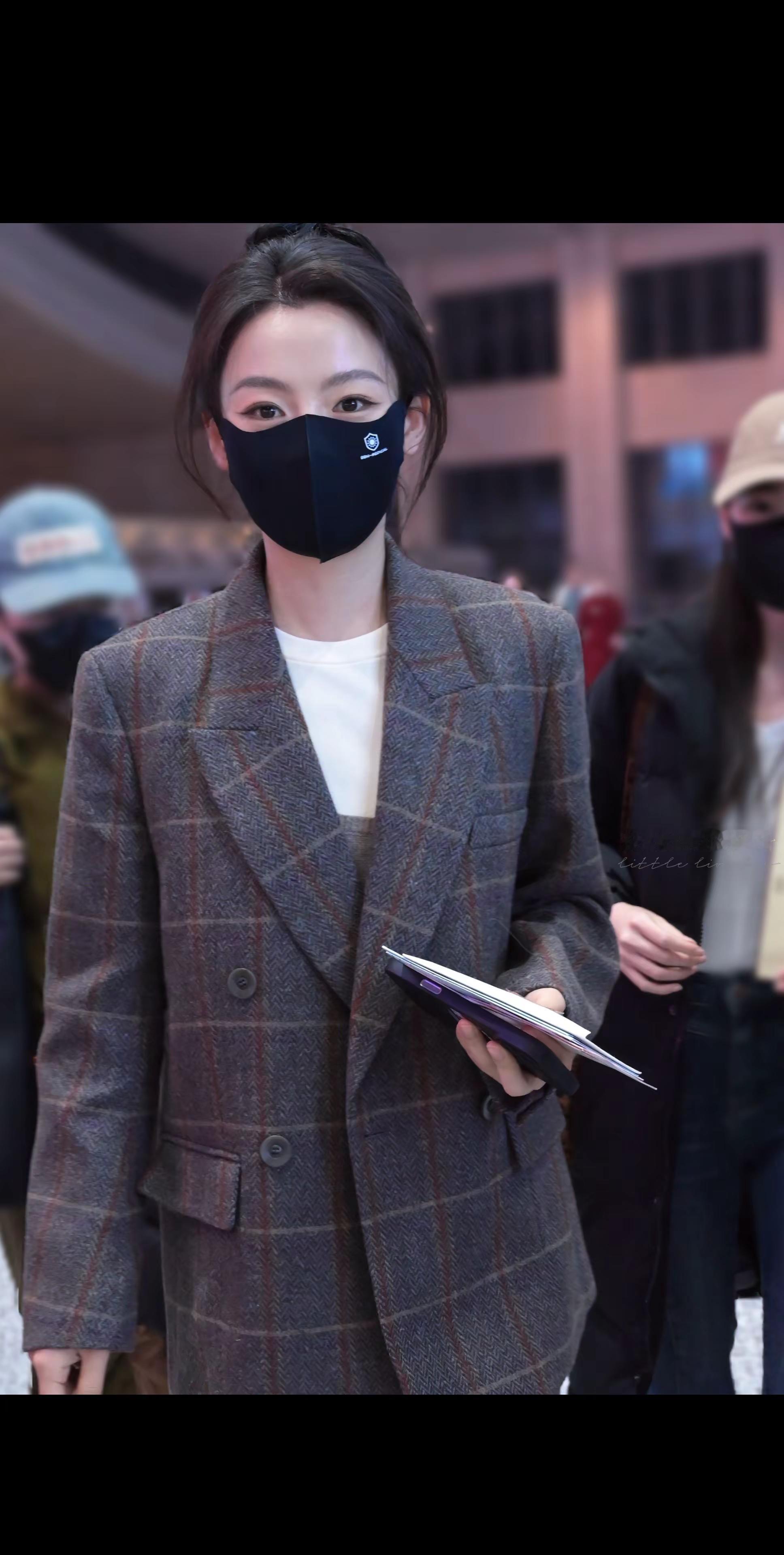 高智感姐姐🙈。251026 济南出发🚄