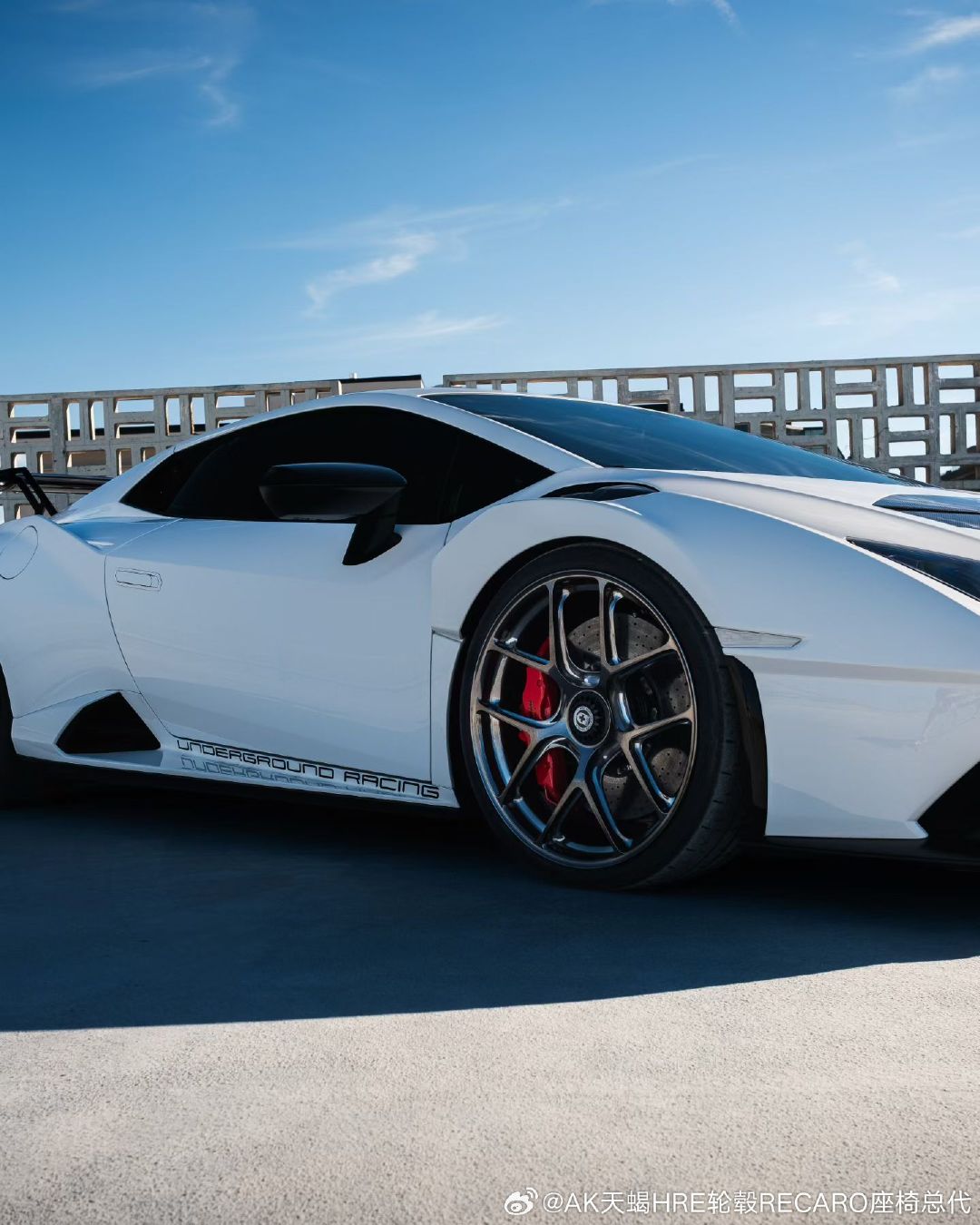 兰博基尼 Huracan STO 换装 HRE R101LW 锻造轮毂，轻量化降低簧下质量，战斗姿态再升级。 #汽车改装资讯##汽车改装##改装车##改装# ​