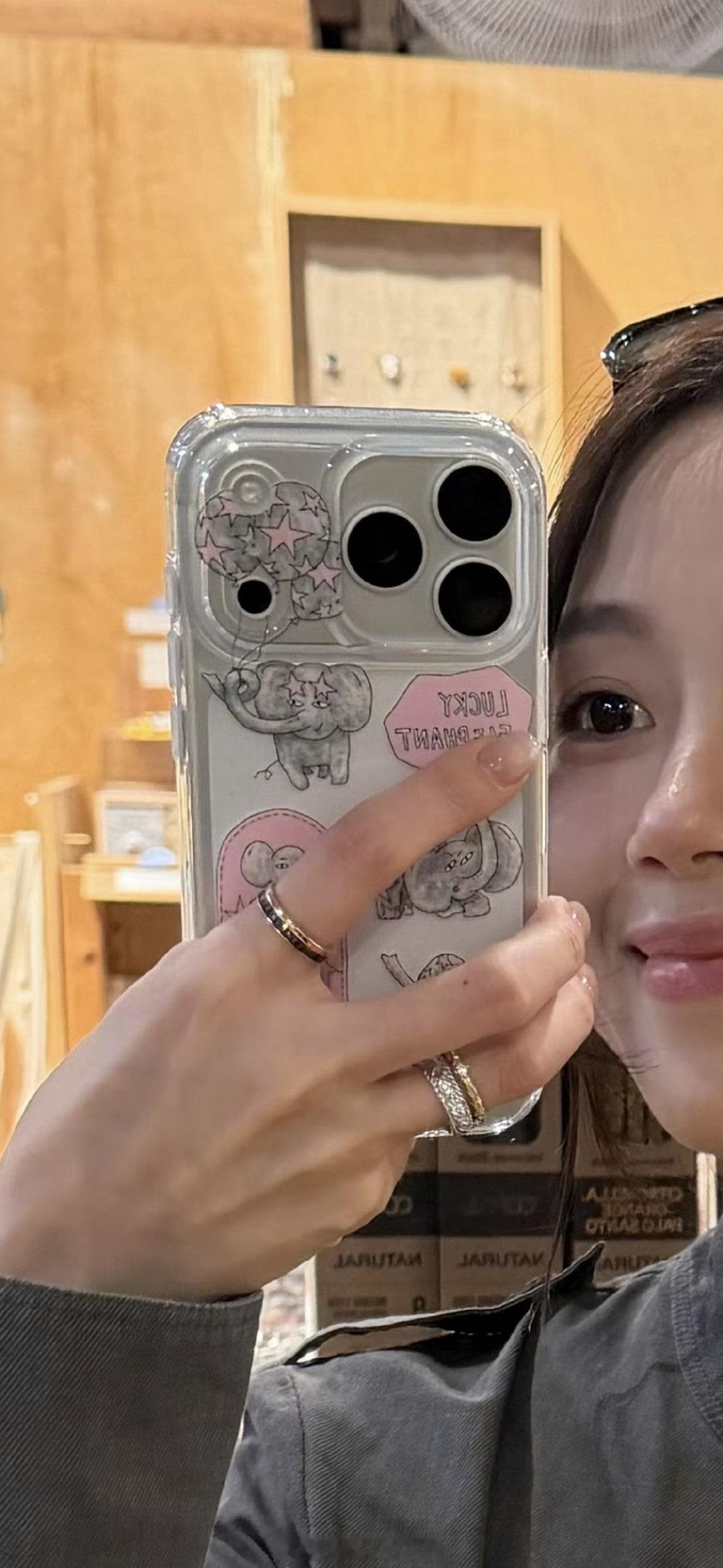 港版iPhone 18 Pro系列便宜一千，看来这次买iPhone 18 Pro跑一趟香港是有必要的！#拼多多iPhone18Pro直降1000元# ​
