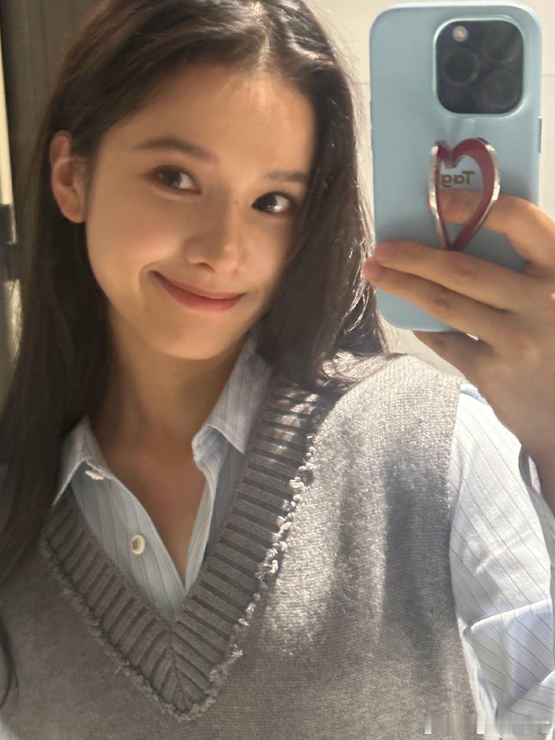 #张婧仪[超话]#