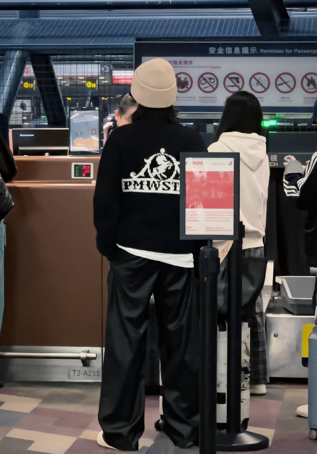 影后辛芷蕾“老钱风” 穿搭也太绝了吧？