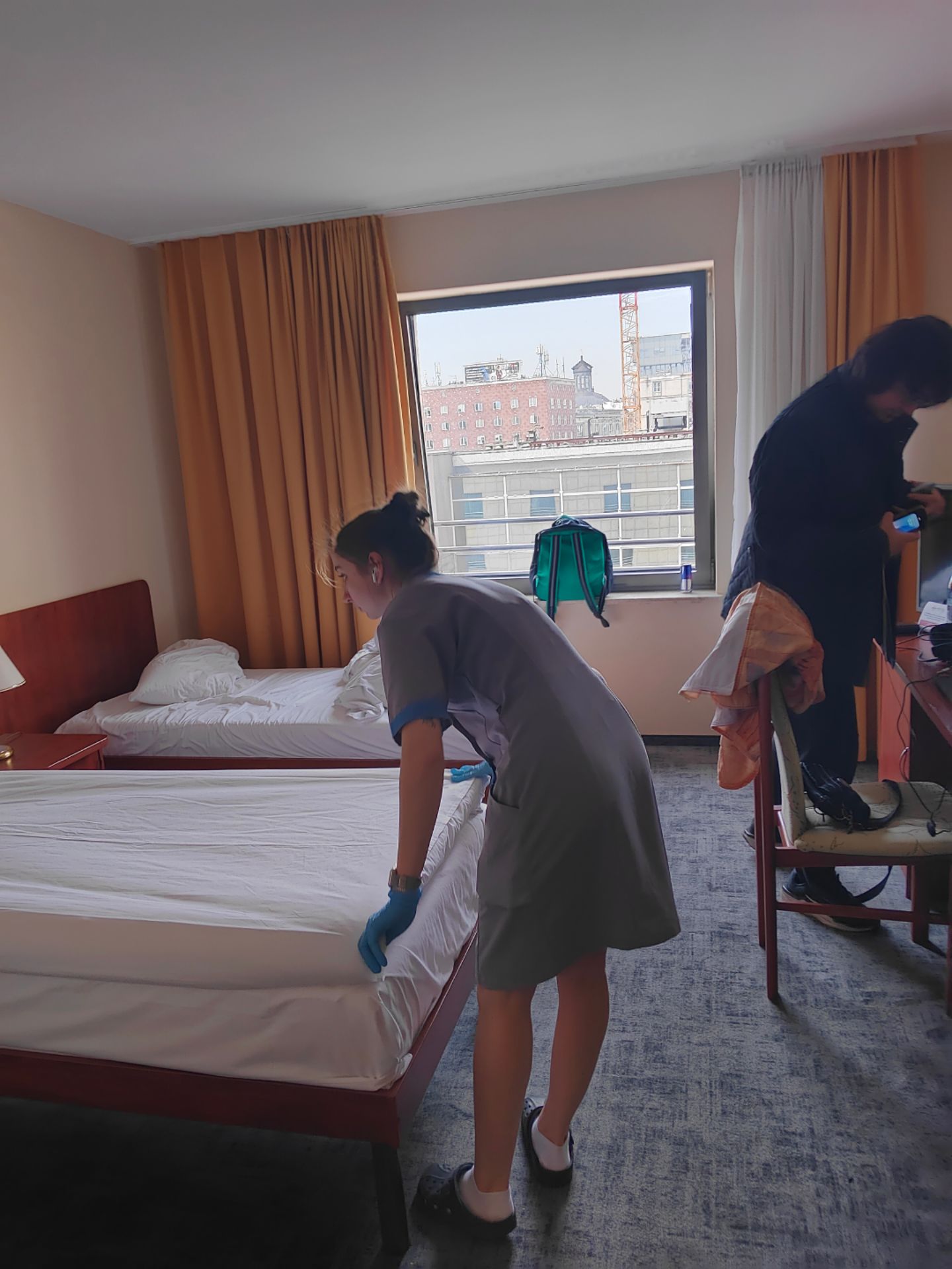 波兰，美女客房服务员