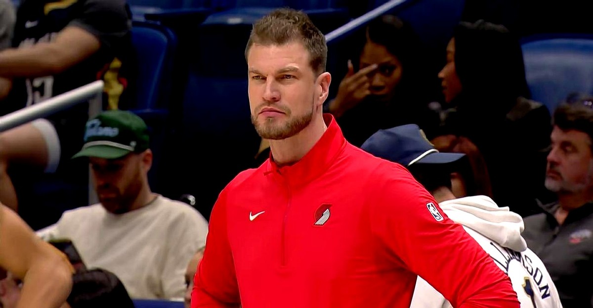 可能谁也想不到，主场打一支摆烂的独行侠，开拓者会搞砸。  全场24次失...