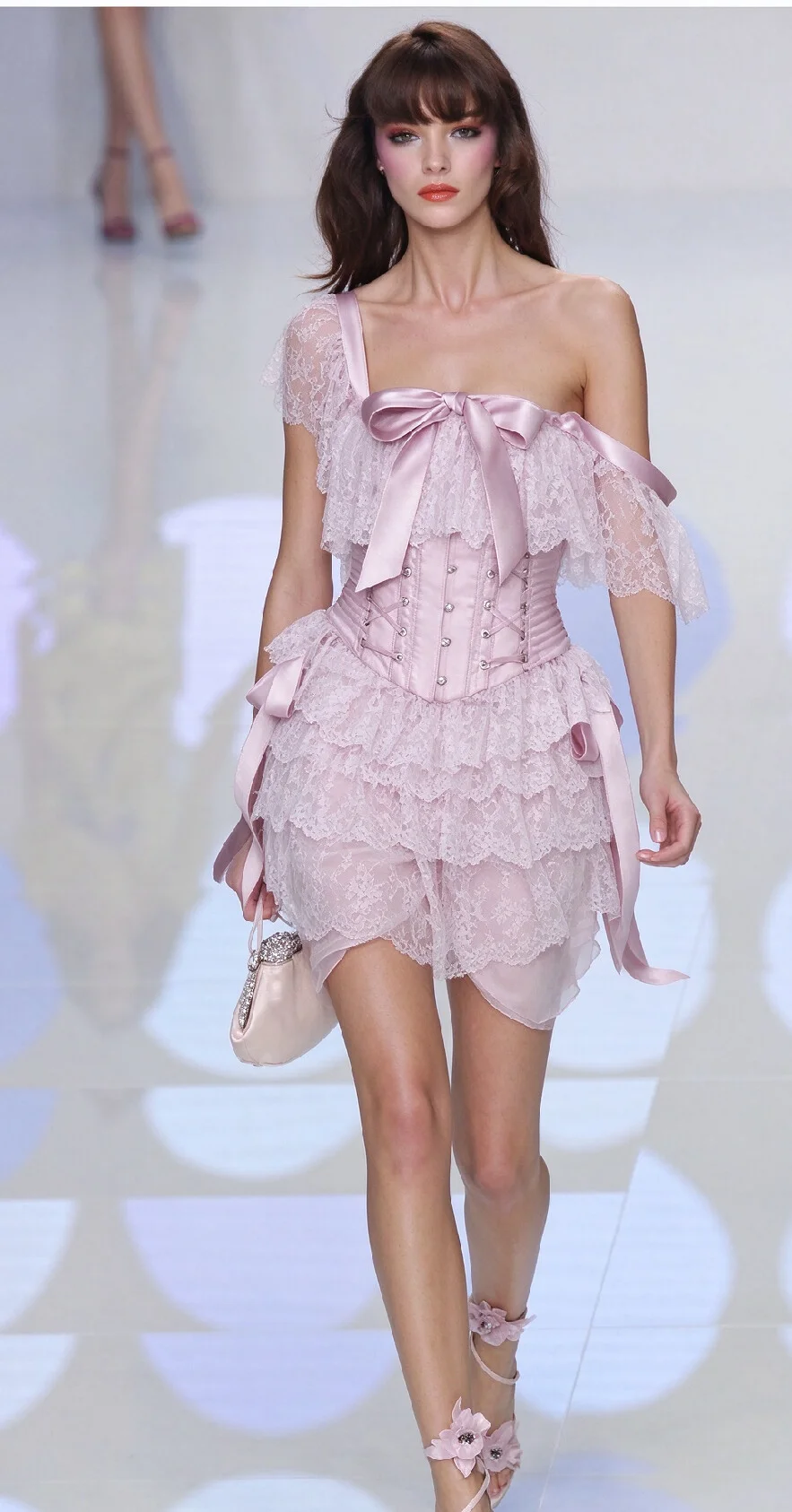 千禧年代的少女梦|Valentino SS2004