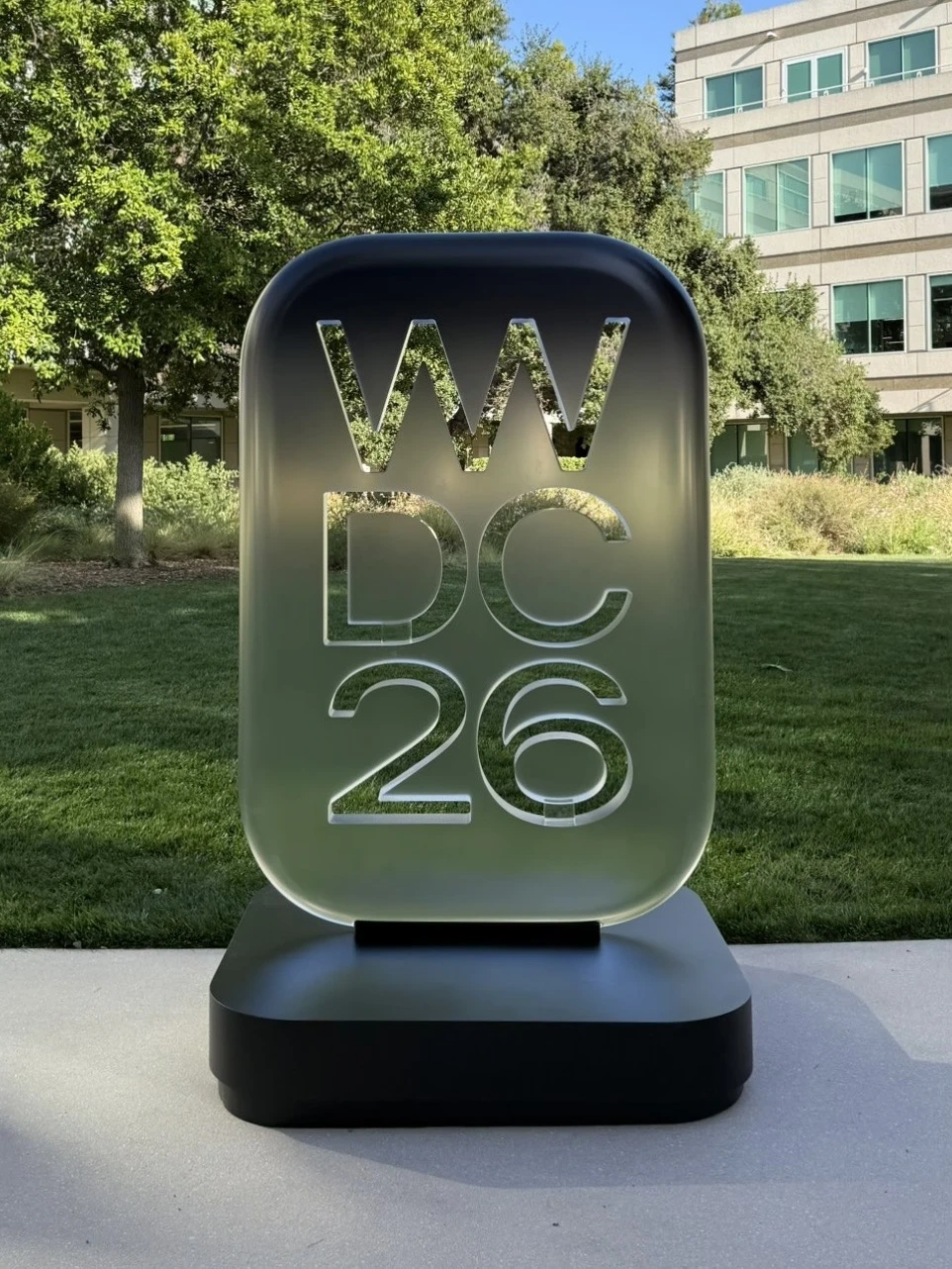 Apple WWDC26 装置