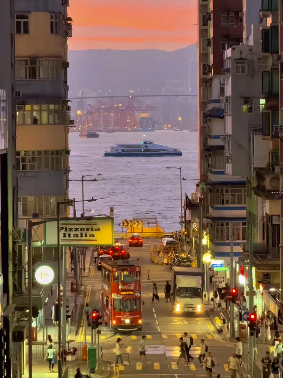 往返香港18次，总结一条经典Citywalk路线