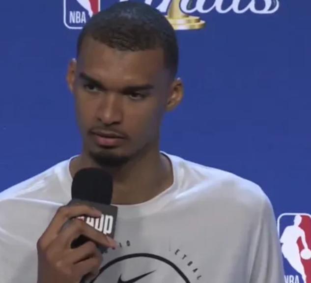 文班谈失利：我会后悔，也会把这种情绪转化为动力  今天NBA季后赛马刺...