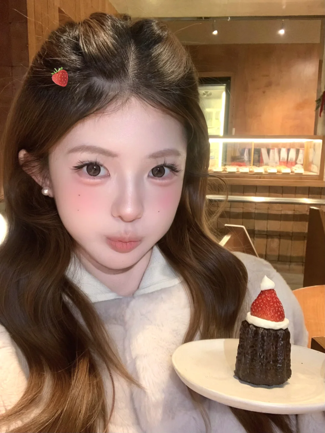 ₊˚⊹♡⋆｡‧˚ʚ🍓ɞ˚‧｡⋆₊˚⊹♡
