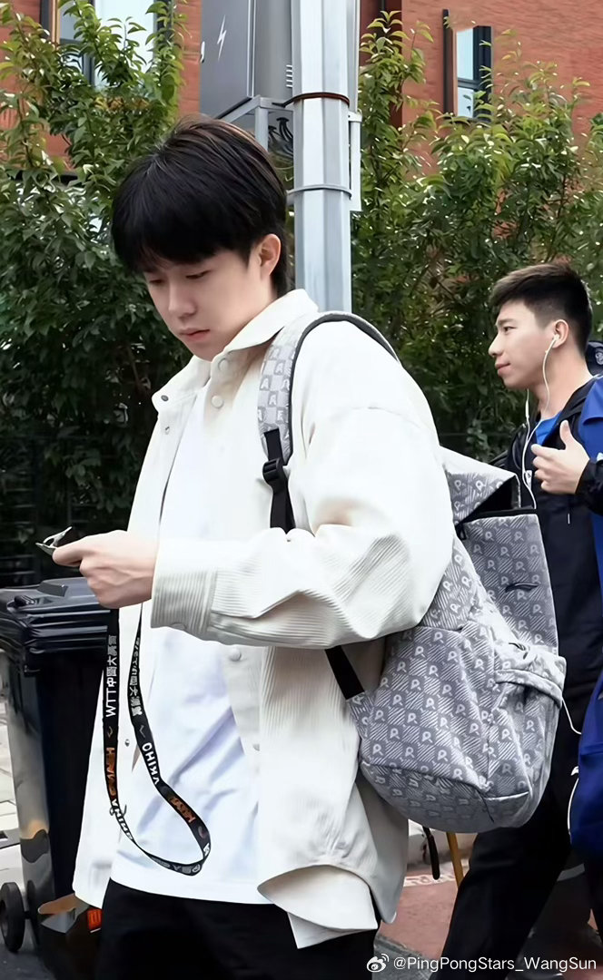 青春男大[打call]#王楚钦# ​