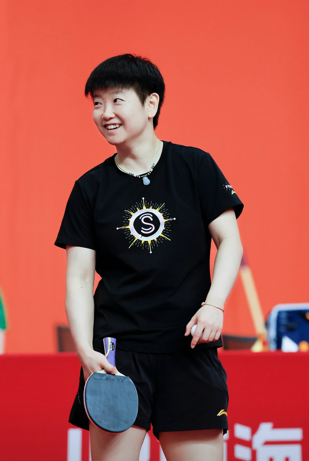 哈哈哈哈😂她不会五年后还长这样吧