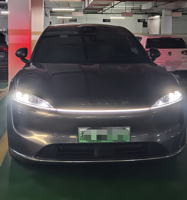 灯点亮很有特色107
