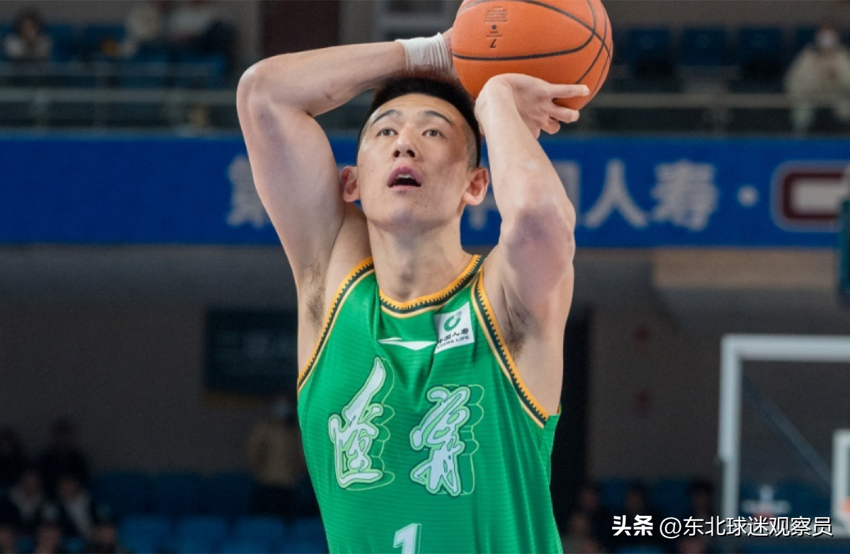张镇麟去了上海，付豪留在辽宁拿顶薪，辽篮这笔钱，花得值吗？

先看刚发生的事。今天夏季联赛，辽宁80比76逆转福建，付豪11分10板拿下两双，赛后球迷一片顶薪不虚。
可另一边，上赛季辽宁常规赛23胜19负排第9，14年来第一次跌出季后赛八强，韩德君退役转任副总，李晓旭退役，三连冠框架两年拆光。

杨