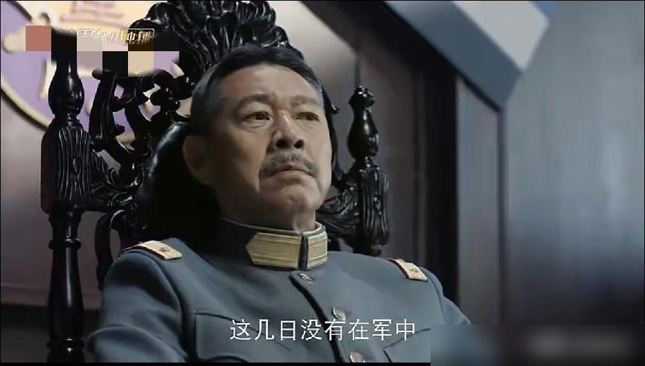 杨洋包场力挺，老戏骨作配，愣是没压住满屏的“这女主谁啊”。
《玉簟秋》开播，徐若晗演18岁寒门女学生。哭戏一出来，弹幕直接炸了：嘴在用力，眼没戏。台词像念课文，表情管理约等于没有。
一边是资源肉眼可见地砸：湖南卫视黄金档，丞磊搭戏，杨洋亲自下场包场。另一边，观众不买账，热搜上全是“资源与演技不匹