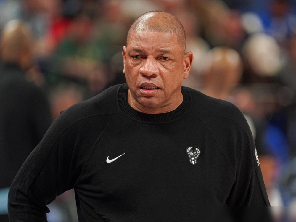 把重建烂队带进季后赛的教练，反而是下课第一人选。 奥兰多魔术的莫斯利...