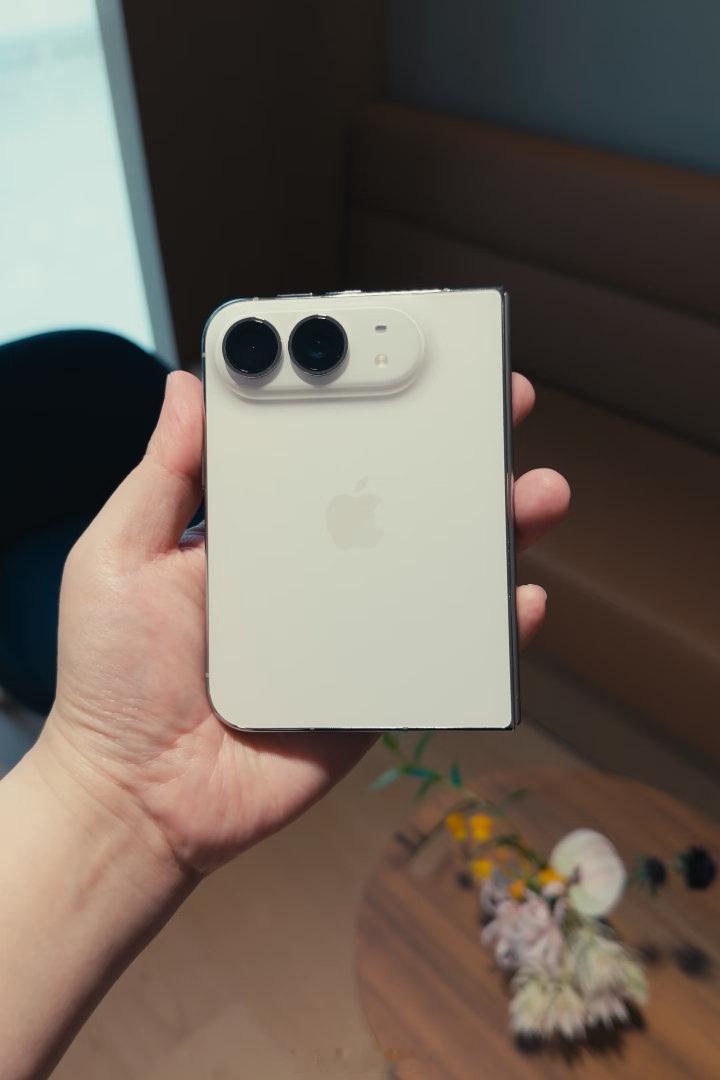 #iPhoneDuo难产#苹果折叠iPhone遇到国产折叠早年同样的麻烦量产爬坡地狱。首批想原价入手难度拉满[笑cry] ​