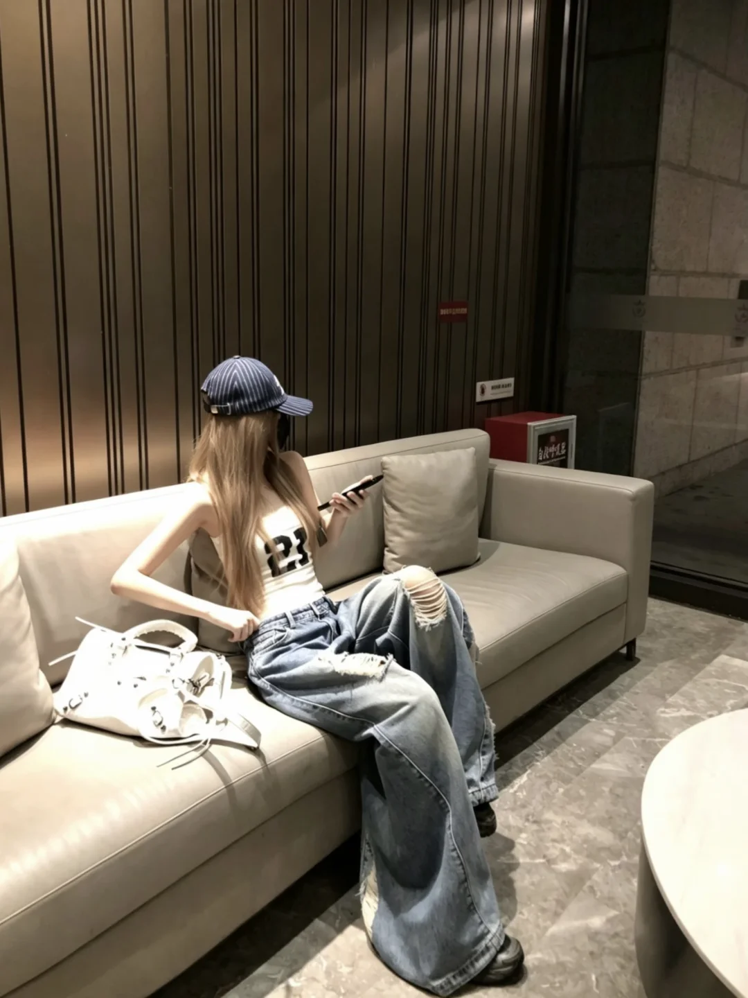 OOTD｜这个夏天把破洞牛仔裤焊在身上！！