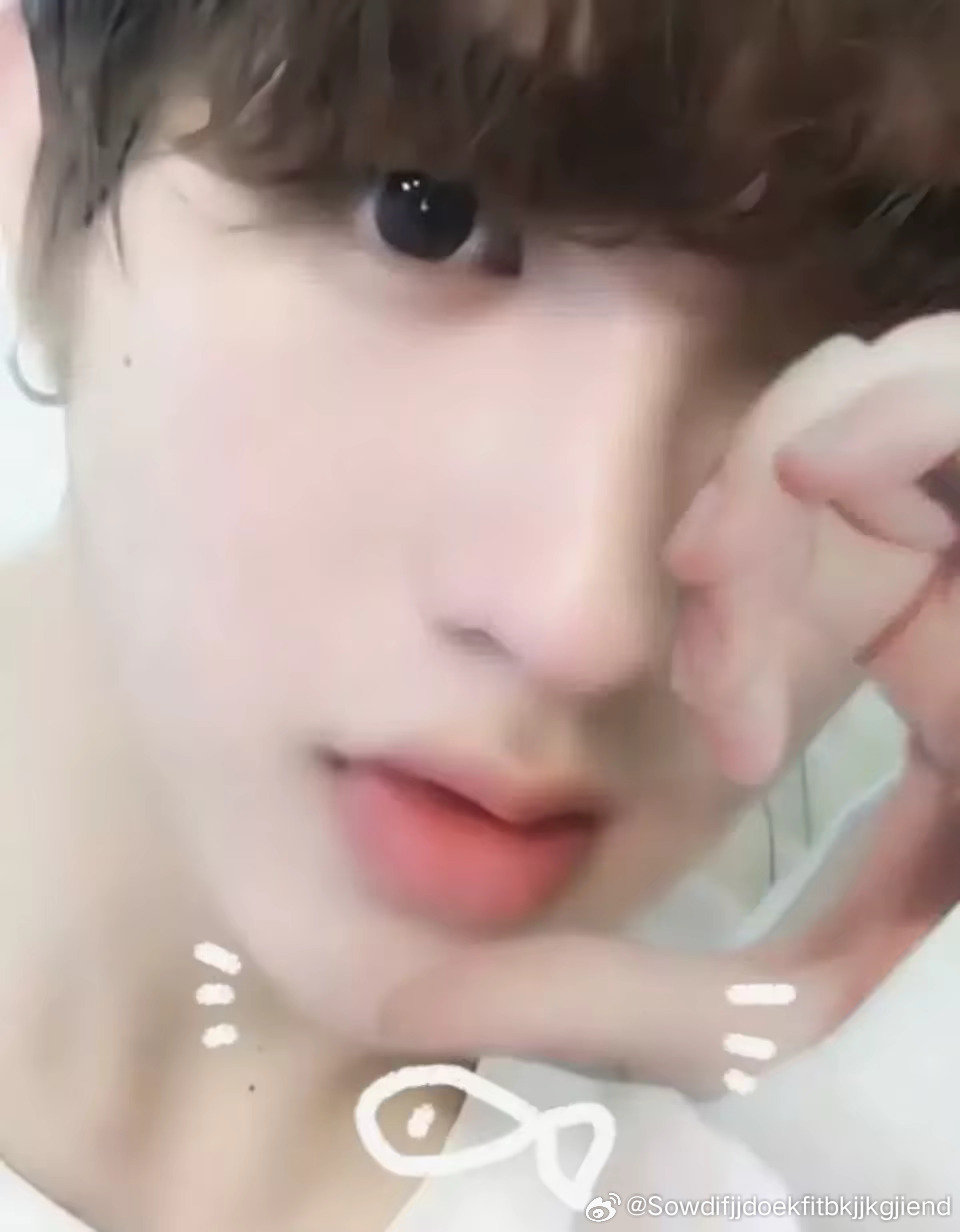 #蔡徐坤直播#喵喵🫦💋 ​