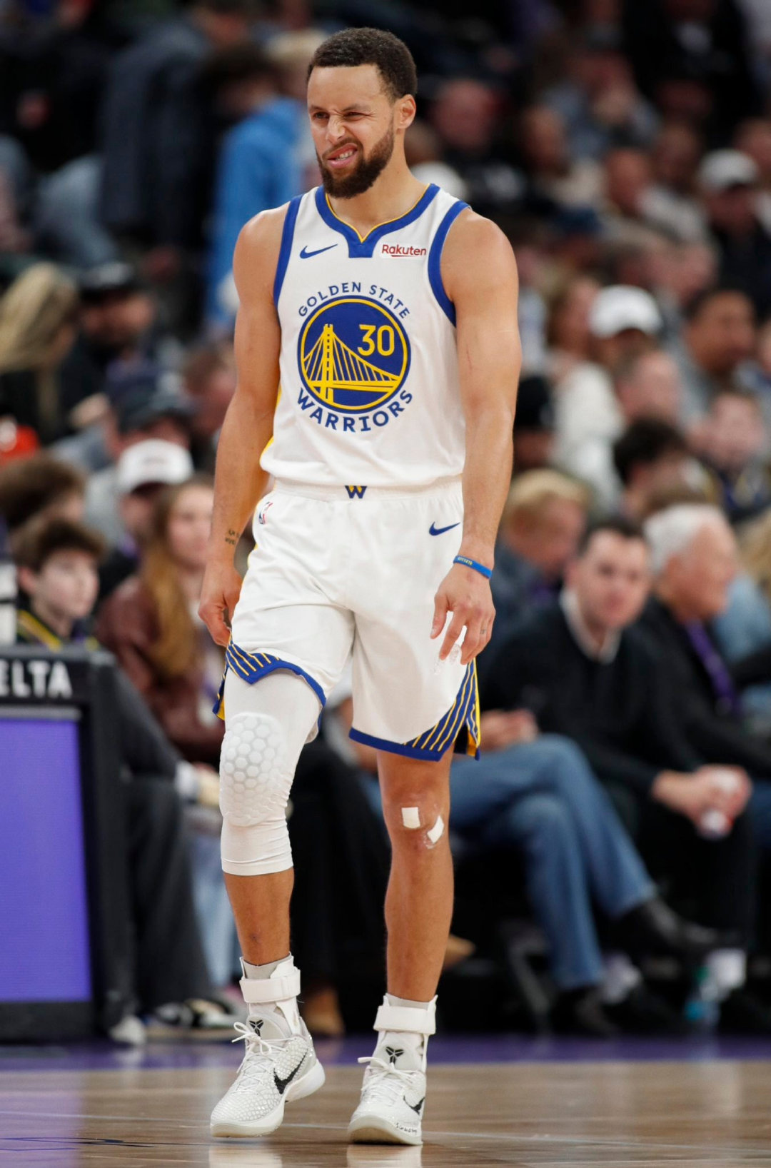 Stephen Curry

#库里##nba# ​