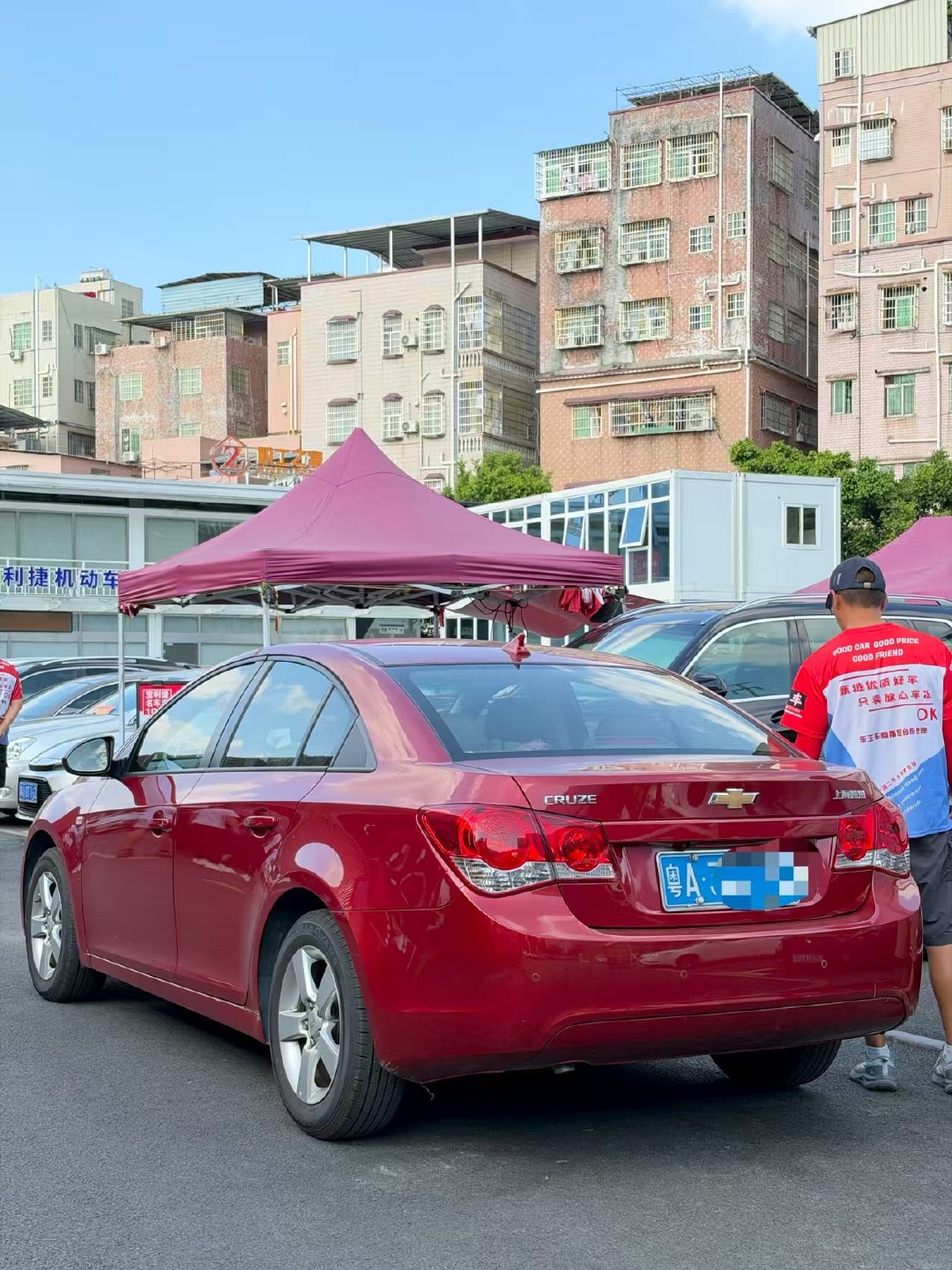 13年9月 
雪佛兰 科鲁兹1.6L
一手车/2万公里❗️❗️/四条新胎～ ​