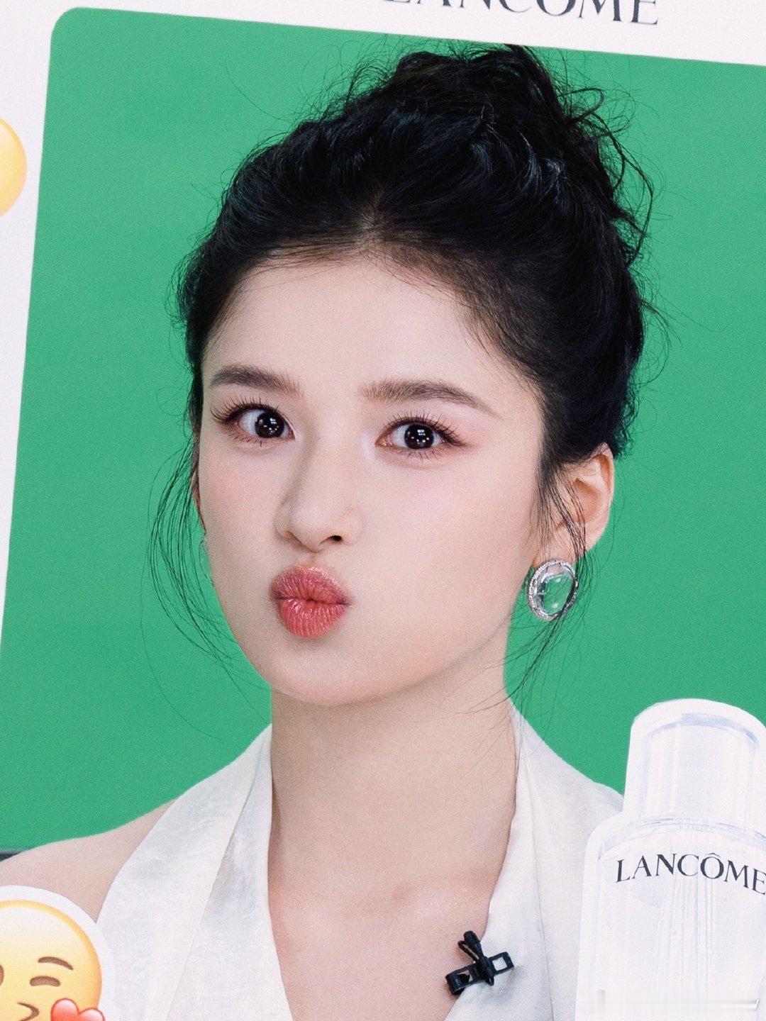 #张婧仪[超话]##张婧仪陈清雾# [心]#张婧仪代言比亚迪秦max# 𝙎𝙩𝙖𝙧𝙩 𝙬𝙞𝙩𝙝 𝙩𝙝𝙚 𝙝𝙚𝙖𝙧𝙩, 𝙖𝙣𝙙 𝙛𝙞𝙣𝙖𝙡𝙡𝙮 𝙩𝙪𝙧𝙣 𝙬𝙝𝙞𝙩𝙚.🦋始于心动，终于白首. ​