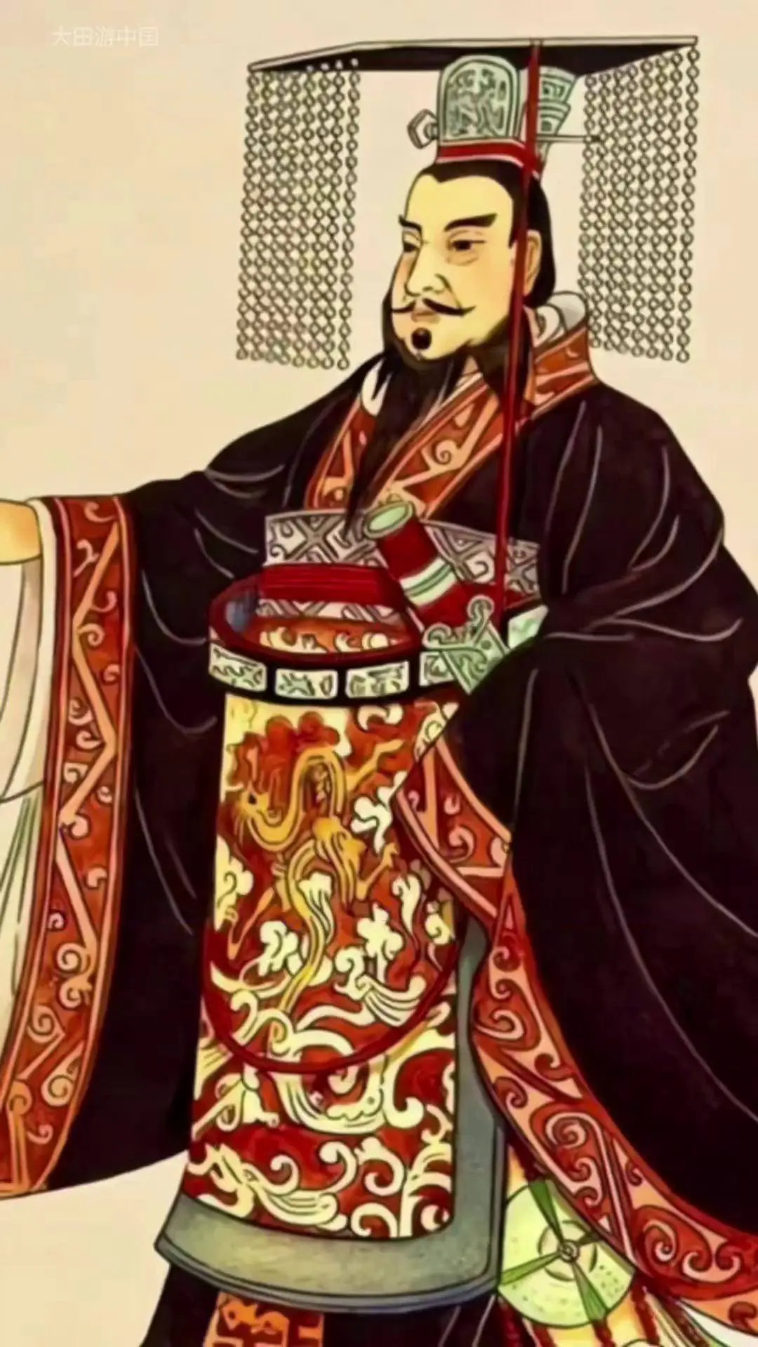 很多人会好奇，嬴政明明是秦国的王，为什么叫“秦始皇”？
 
在他之前，最高统治者称“王”。扫平六国统一天下后，嬴政觉得“王”这个称号分量不够。他把上古传说里的“三皇”与“五帝”合并，创造出“皇帝”这个全新称号。
 
他认为自己是华夏第一个大一统的皇帝，也就是