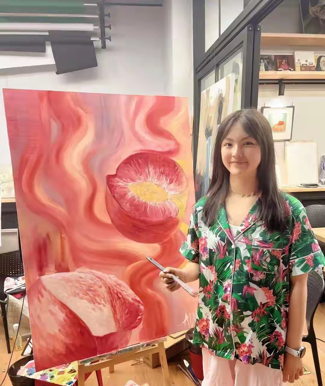 谁都没料到当年被宠成小公主的王诗龄，如今反倒给李湘长了脸面！早些年大家提起这对母女，总说李湘把孩子养得娇贵，吃穿用度样样讲究，网上不少闲话跟着来。那时候她刚上完综艺，一张圆脸天真可爱，很多人只盯着她的穿着打扮议论，没人看好她能静下心读书学艺。李湘没管外面怎么说，只按着自己的方式好好培养，送她去国外读