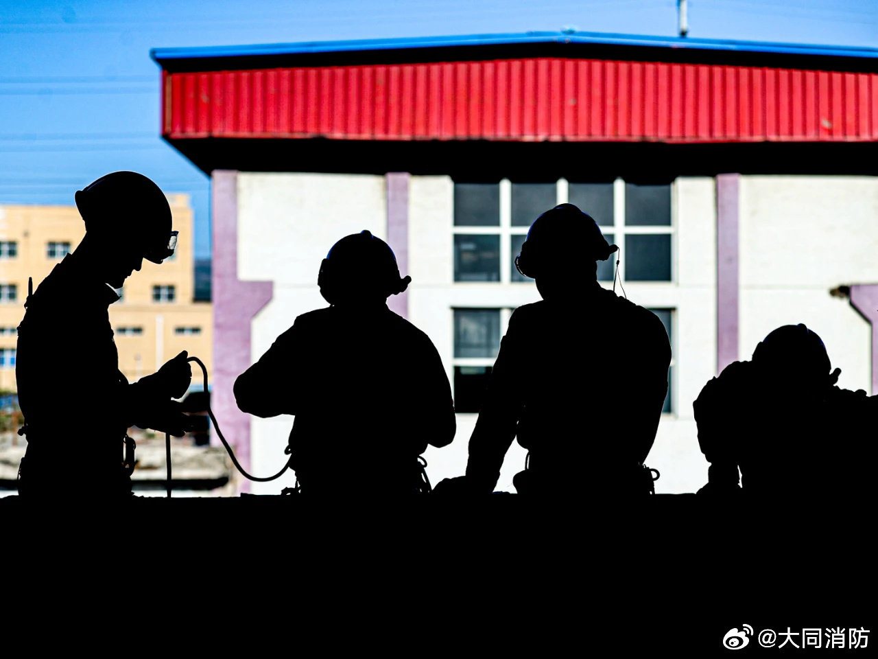 大家#晚安#~ ​