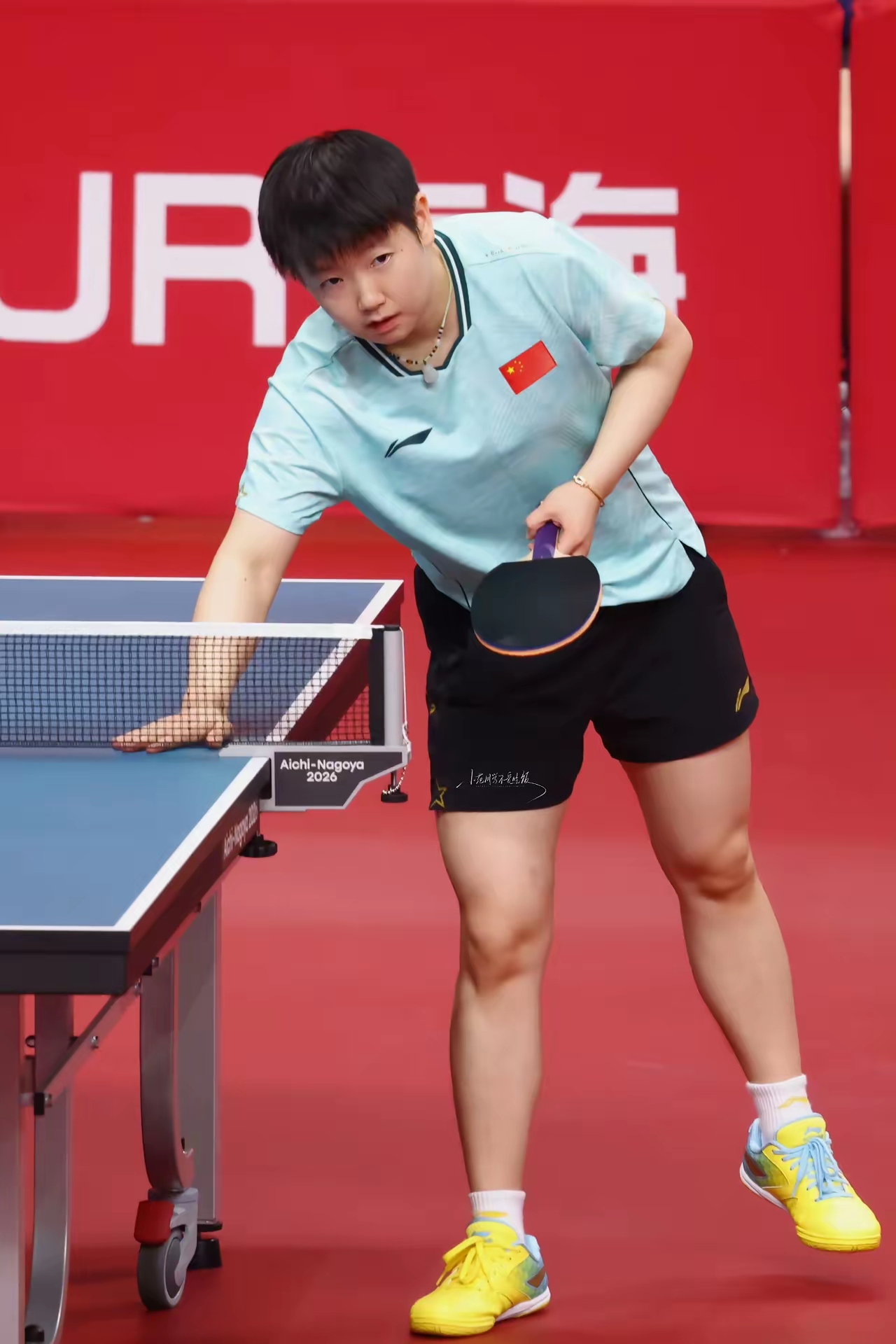 国乒赛程预告（9月27日）2026亚运会乒乓球项目将产生女单 男双冠军，9月27日对阵及赛程预告如下：
 
11:00 男双半决赛
林诗栋/黄友政（中国）VS 户上隼辅/松岛辉空（日本）
 
11:45 男双半决赛
向鹏/温瑞博（中国）VS 张本智和/筱塚大登（日本）
 
12:30 女单半决赛
王