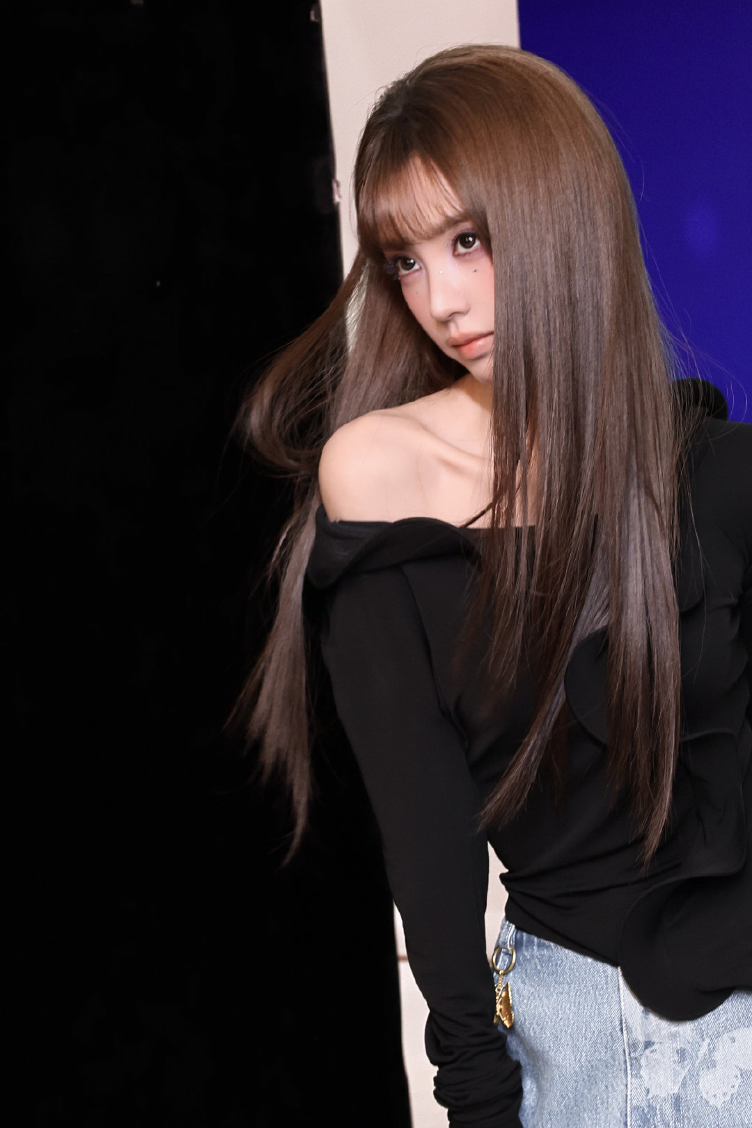 #田曦薇[超话]#  

秋风一吹，故事就开始了～ ​