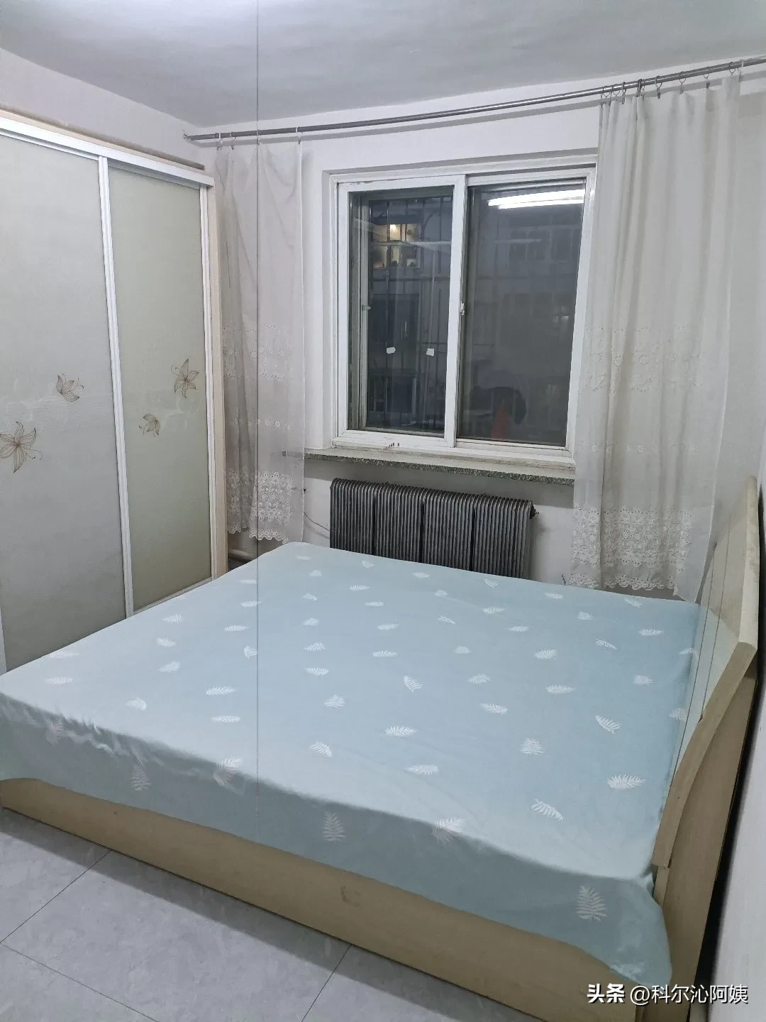 我妈在老家给我留了一户小户型，50平，这些年我一直在出租。
这户房子坐落在重点中