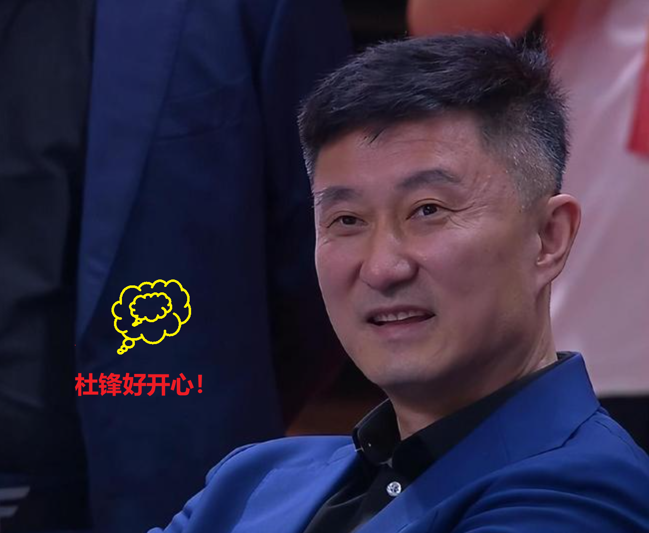 付政浩：篮协开出千万年薪，杜锋拒绝了！随着中国男篮在世界杯预选赛，在亚运会上输得一塌糊涂，不断刷新球队下限，很多球迷都认为，中国男篮主教练郭士强应该要下课了。不过，从郭士强所言来看，他并不会下课，因为，郭士强明确表示，接下来，会考察CBA球员在联赛中的表现。
 
可这“不下课”三个字，藏着比输球更冷