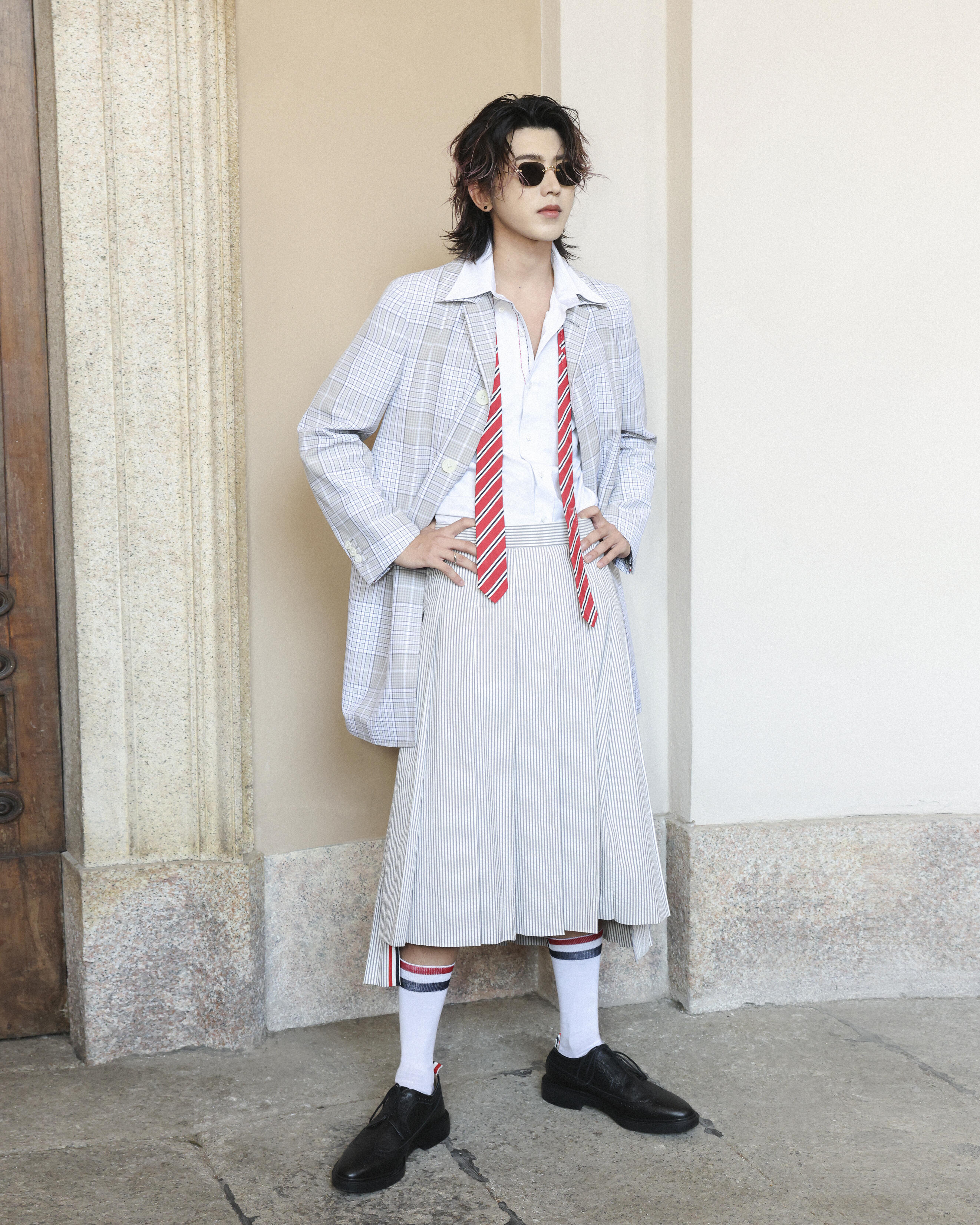 【ThomBrowne】 - ... 如约抵达 …   身着 thom...