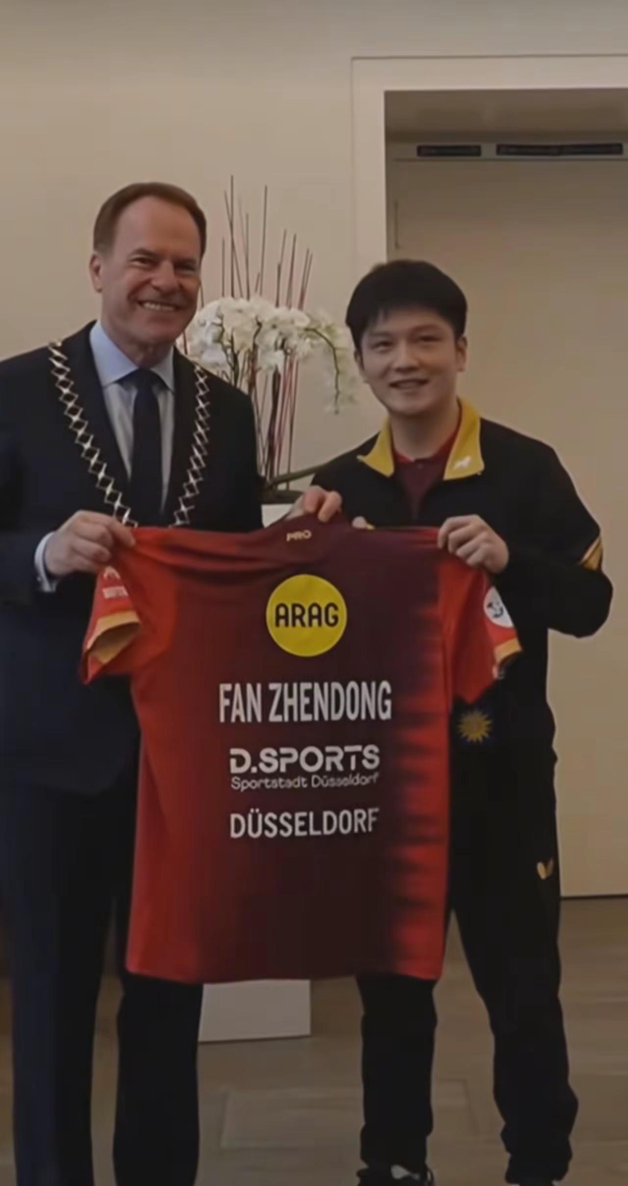 樊振东