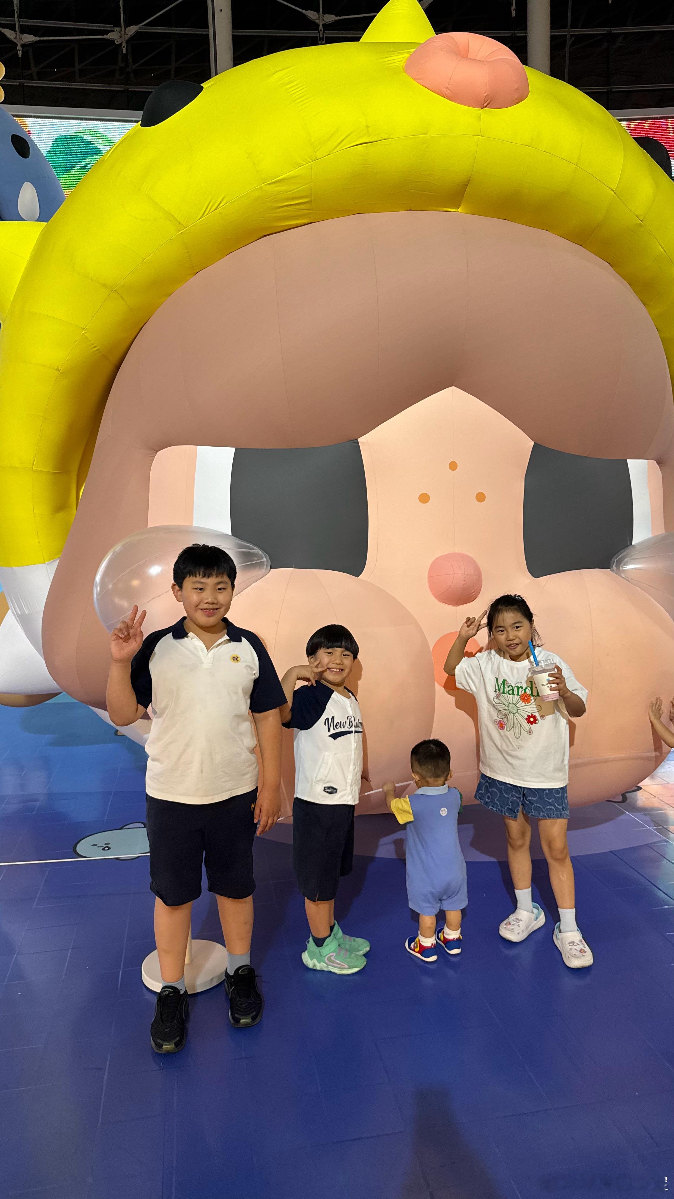 四人小队[照相机][超话]​​​
