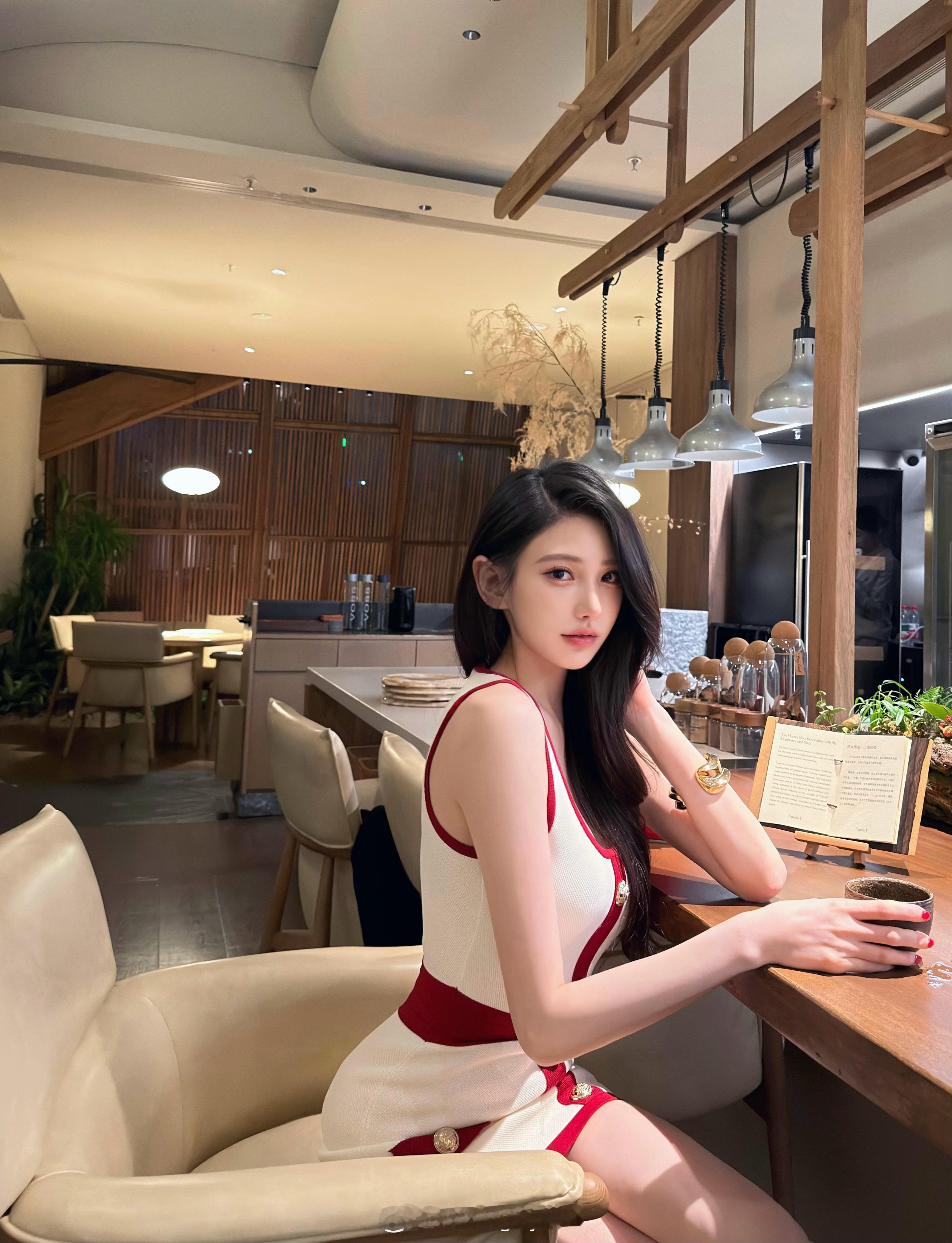漂亮饭就是跟漂亮的人吃饭🍽️ 深圳·Fumée拂鳴